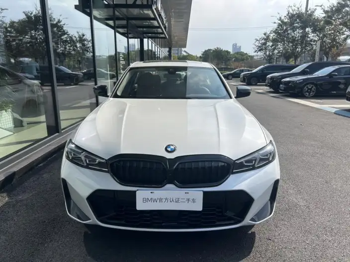 BMW 3 Series 2025 Model 330Li M Sports Night Set – фото 2