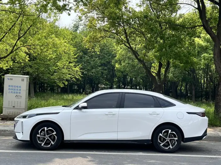 Changan Eado 2025 Model 1.5T DCT High Power Edition – фото 4