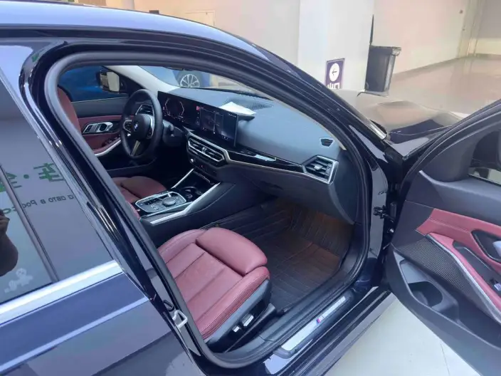 BMW 3 Series 2023 Model 320Li M Sports Set – фото 10