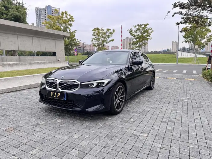 BMW 3 Series 2025 Model 325i M Sports Set – фото 1