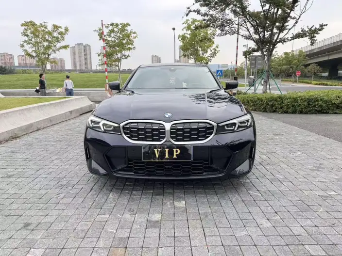 BMW 3 Series 2025 Model 325i M Sports Set – фото 2