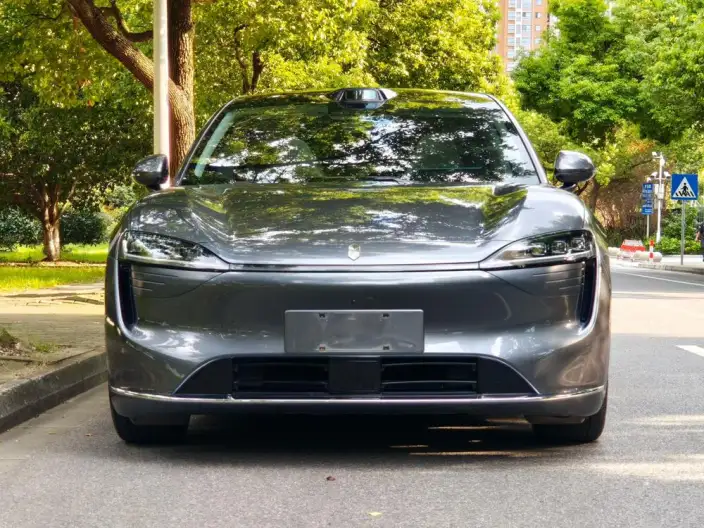 Luxeed R7 2024 Model EV 100kWh Max Rear Drive Edition