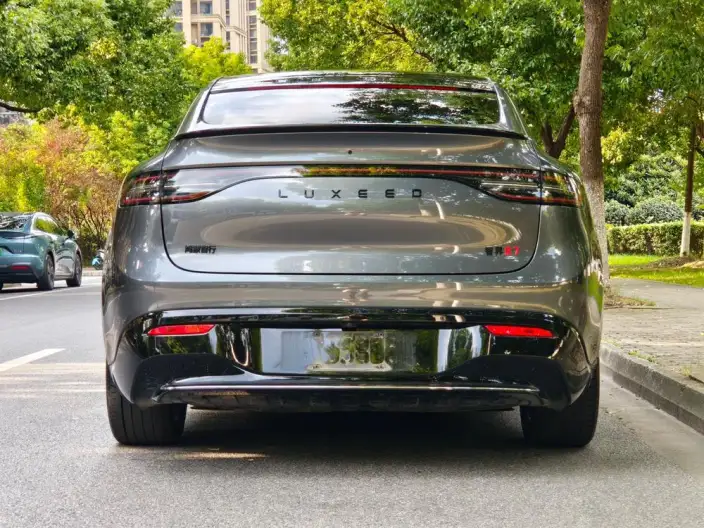 Luxeed R7 2024 Model EV 100kWh Max Rear Drive Edition – фото 6