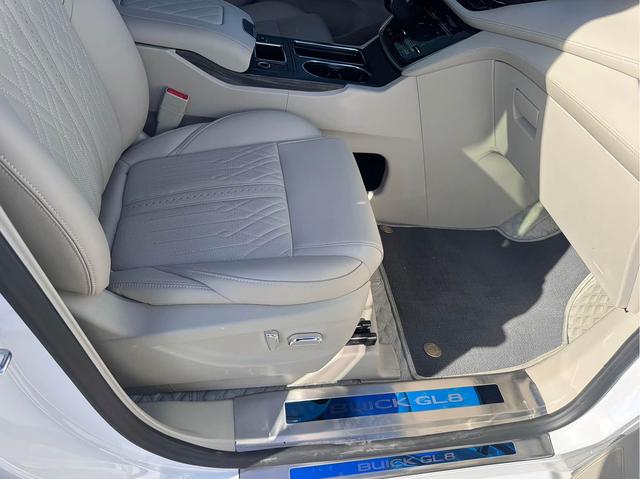 Buick GL8 2023 ES Land Premium 2.0T Comfort – фото 16