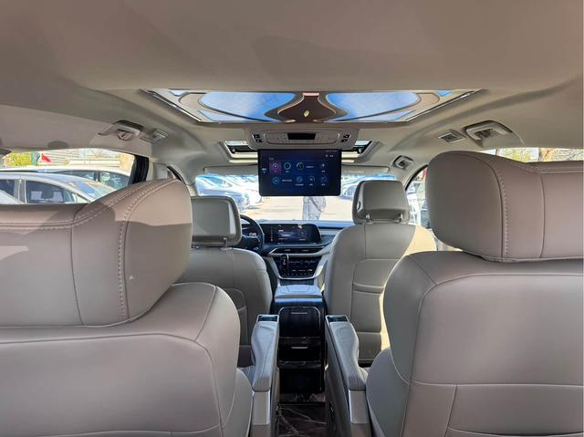Buick GL8 2023 ES Land Premium 2.0T Comfort – фото 21