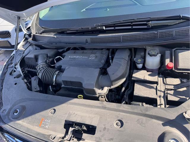 Buick GL8 2023 ES Land Premium 2.0T Comfort – фото 24