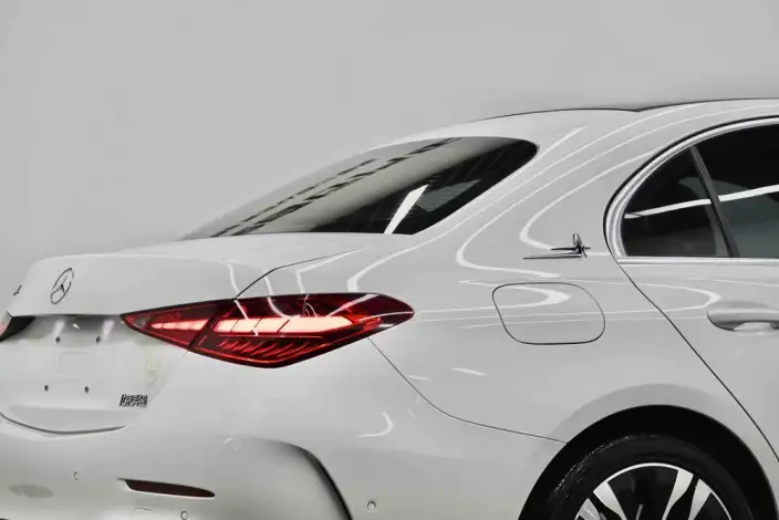 Mercedes-Benz C-Class PHEV 2023 Model Facelift C 350 eL – фото 7