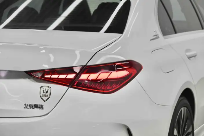 Mercedes-Benz C-Class PHEV 2023 Model Facelift C 350 eL – фото 8