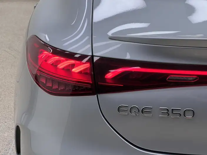 Mercedes-Benz EQE 2022 Model EQE 350 Pioneer Edition – фото 9
