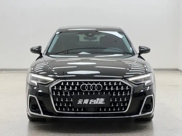 Audi A8 2023 Model A8L 45 TFSI quattro Luxury Model – фото 2