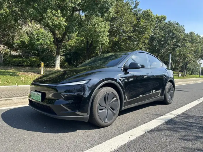 Model Y 2026 Model Rear-wheel drive version – фото 1
