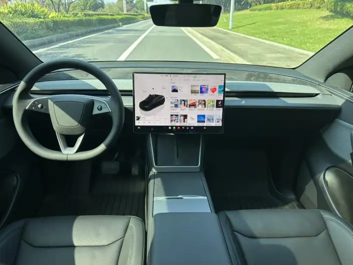 Model Y 2026 Model Rear-wheel drive version – фото 7