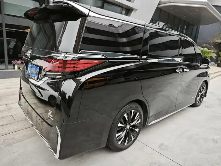 Elfa 2023 Model 2.5L Intelligent Hybrid 4WD Premium – фото 4