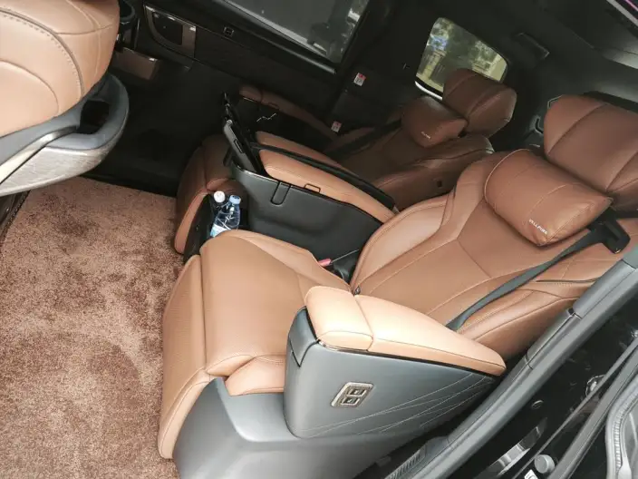 Elfa 2023 Model 2.5L Intelligent Hybrid 4WD Premium – фото 8