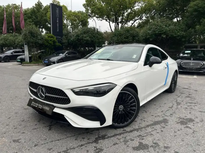 Mercedes-Benz CLE-Class 2025 Model CLE 300 4MATIC Luxury Model Coupe – фото 1