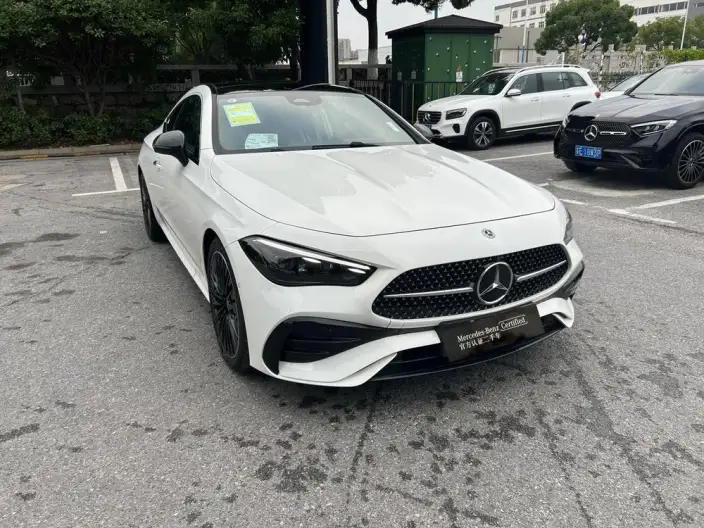 Mercedes-Benz CLE-Class 2025 Model CLE 300 4MATIC Luxury Model Coupe – фото 3