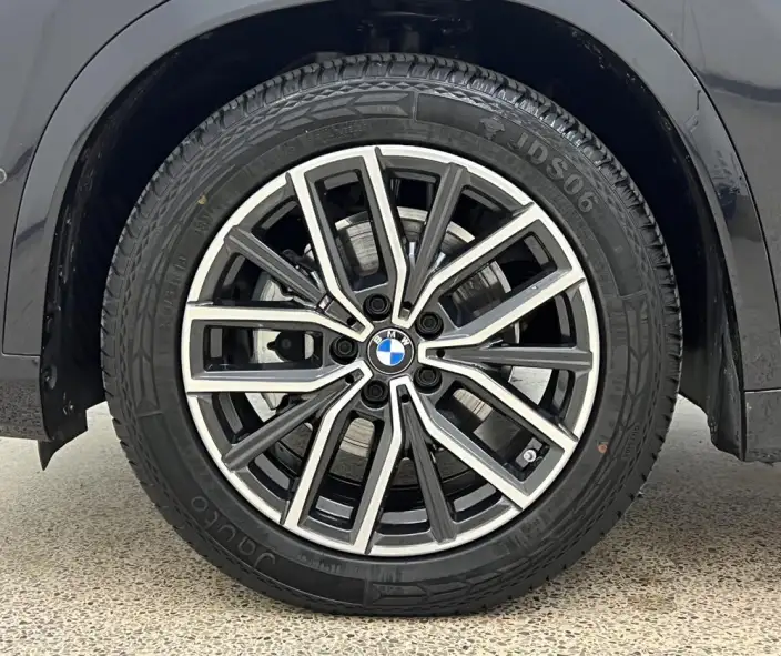 BMW iX 1 2025 Model eDrive25L M Sports Set – фото 8
