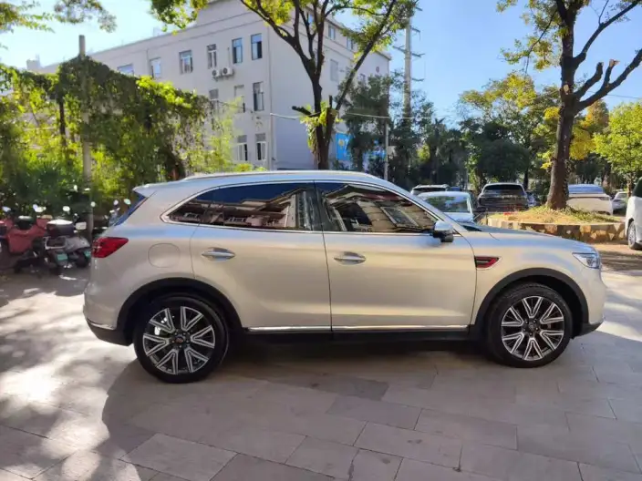 Hongqi HS5 2022 Model 2.0T Smart Flag Enjoy 4WD Edition – фото 7
