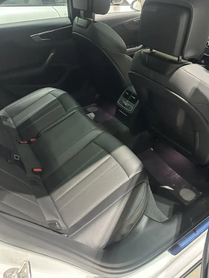 Audi A4 L 2023 Model 40 TFSI Luxury Dynamic Model – фото 3
