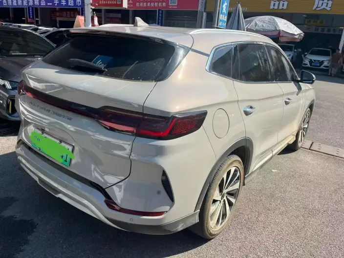 BYD Song PLUS DM 2023 Model DM-i Champion Edition 110KM Flagship Model – фото 6