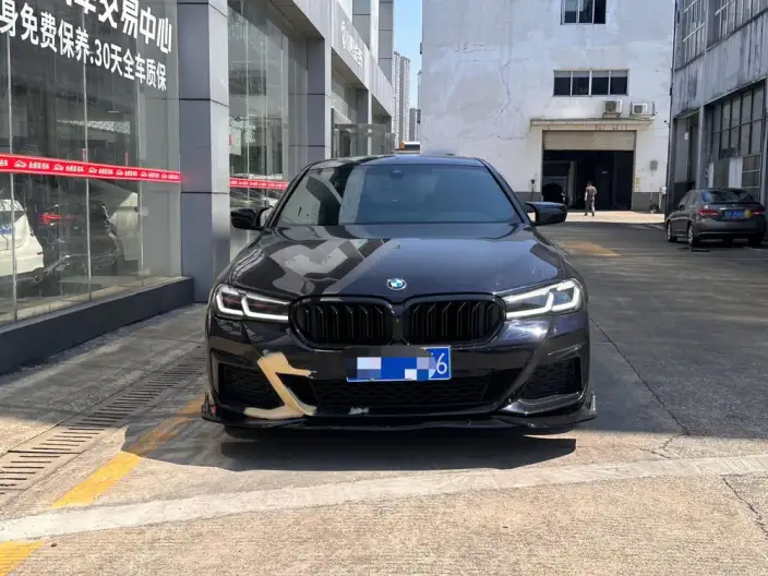 BMW 5 Series 2022 Model 530Li Exclusive Model M Sports Set – фото 2