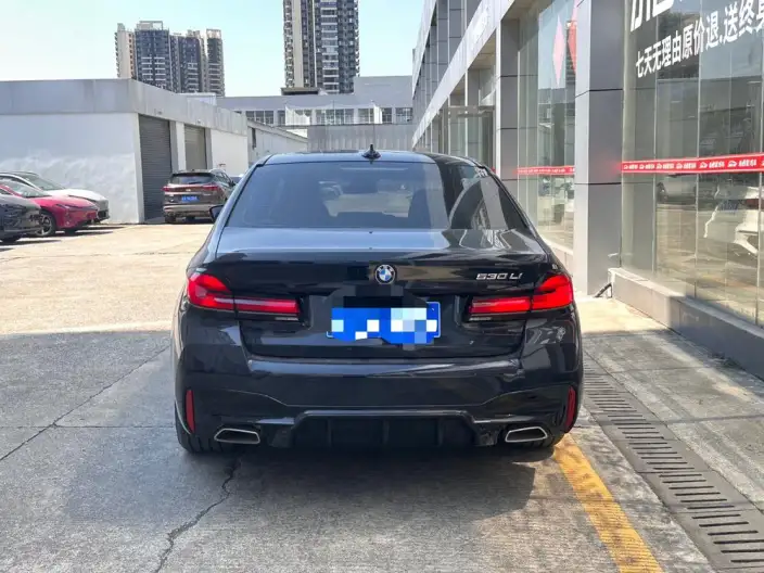 BMW 5 Series 2022 Model 530Li Exclusive Model M Sports Set – фото 5