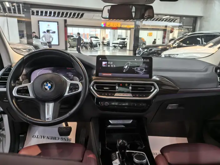 BMW X3 2022 Model xDrive30i Leading Model M Night Set – фото 6
