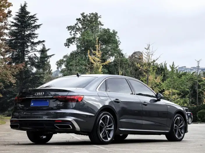 Audi A4 L 2022 Model 40 TFSI Fashion Dynamic Model – фото 6