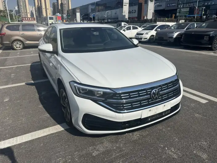 Volkswagen Sagitar 2025 Model Facelift 300TSI DSG Beyond Edition – фото 3