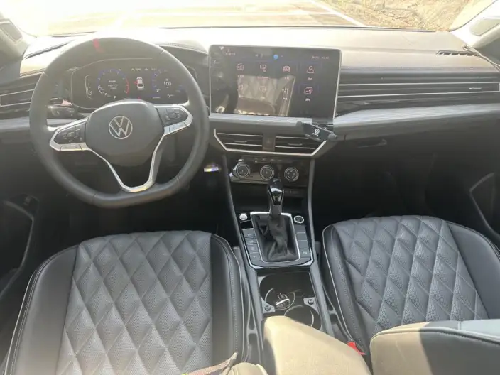 Volkswagen Sagitar 2025 Model Facelift 300TSI DSG Beyond Edition – фото 7