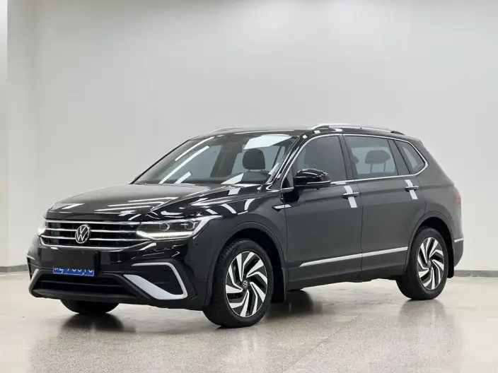 Volkswagen Tiguan L 2022 Model 330TSI Automatic 2WD Smart Edition – фото 1