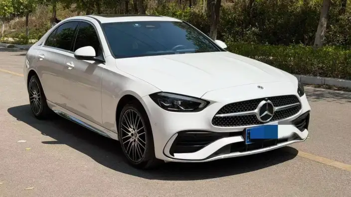 Mercedes-Benz C-Class 2024 Model C 200 L Sports Edition – фото 3
