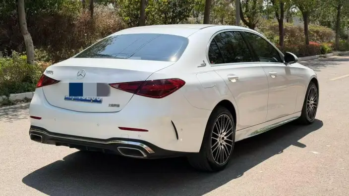 Mercedes-Benz C-Class 2024 Model C 200 L Sports Edition – фото 6