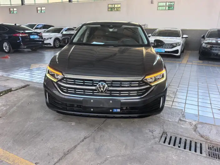 Volkswagen Sagitar 2023 Model 300TSI DSG Superior Edition – фото 2