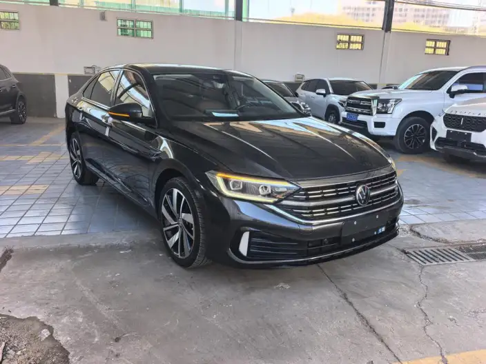 Volkswagen Sagitar 2023 Model 300TSI DSG Superior Edition – фото 3