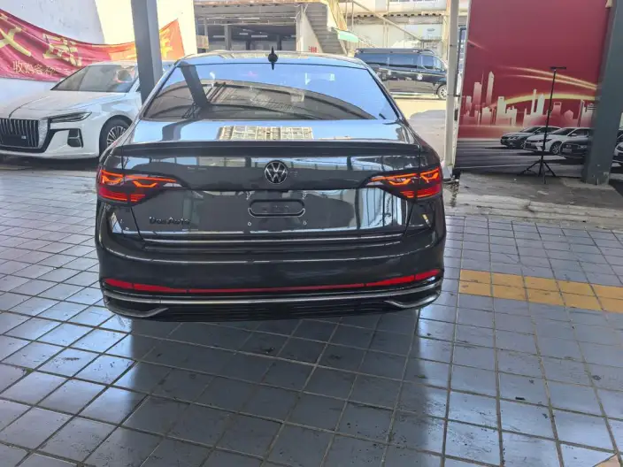 Volkswagen Sagitar 2023 Model 300TSI DSG Superior Edition – фото 5