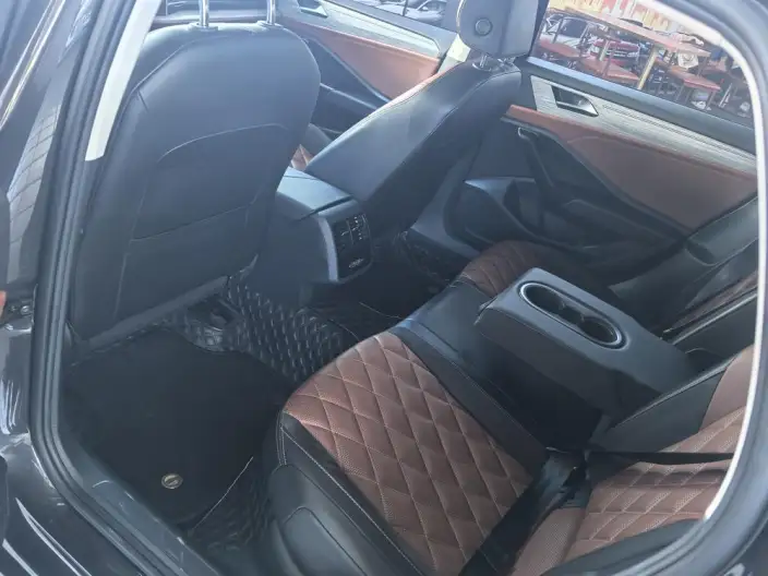 Volkswagen Sagitar 2023 Model 300TSI DSG Superior Edition – фото 8