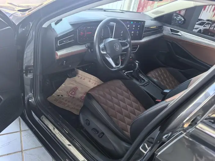 Volkswagen Sagitar 2023 Model 300TSI DSG Superior Edition – фото 9