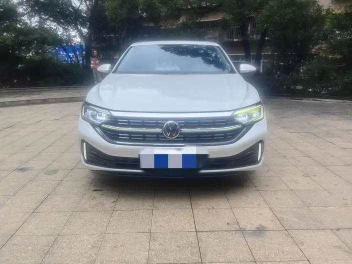 Volkswagen Sagitar 2023 Model 300TSI DSG Superior Edition – фото 2