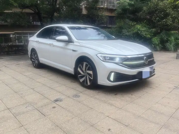 Volkswagen Sagitar 2023 Model 300TSI DSG Superior Edition – фото 3