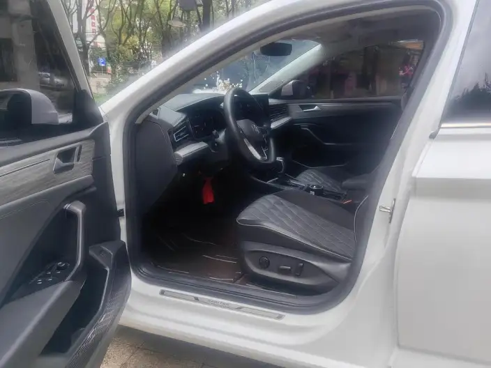 Volkswagen Sagitar 2023 Model 300TSI DSG Superior Edition – фото 9