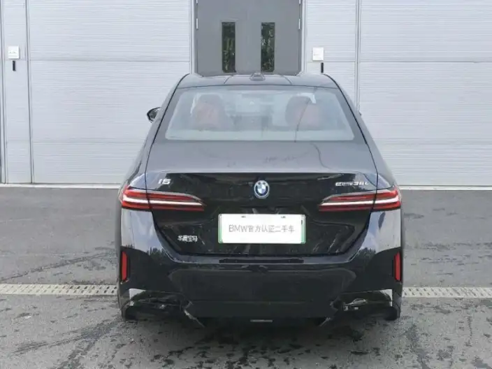 BMW i5 2025 Model eDrive35L M Sports Set – фото 4