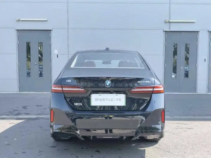 BMW i5 2025 Model eDrive35L M Sports Set – фото 4