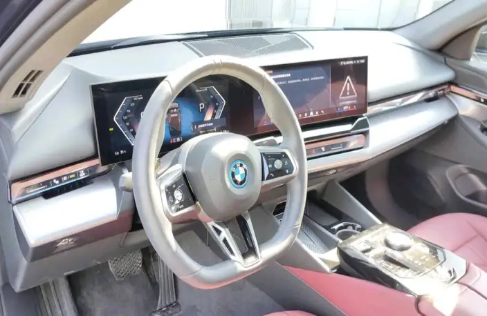 BMW i5 2025 Model eDrive35L M Sports Set – фото 10