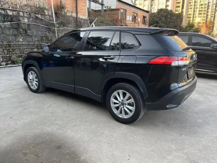 Toyota Corolla Cross 2022 Model 2.0L Exclusive Edition – фото 4