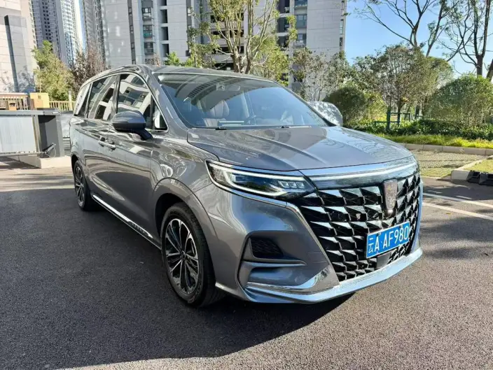 Roewe iMAX8 2023 Model 400TGI Comfort Edition