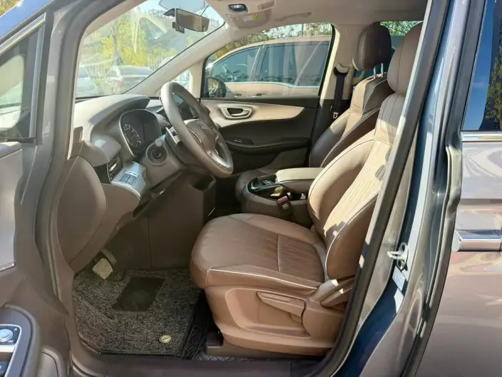 Roewe iMAX8 2023 Model 400TGI Comfort Edition – фото 7