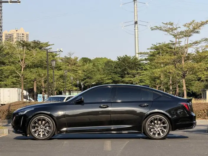 Cadillac CT5 2023 Model 28T Noble Model – фото 3