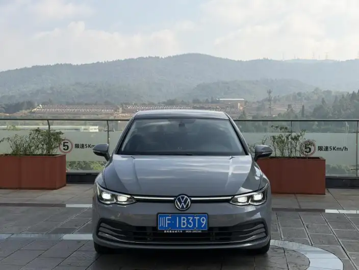 Volkswagen Golf 2021 Model 280TSI DSG Pro – фото 2