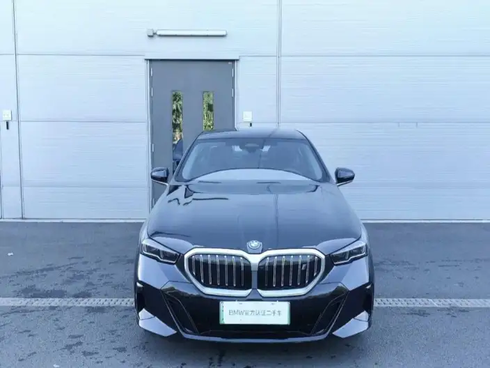 BMW i5 2025 Model eDrive40L M Sports Set – фото 2